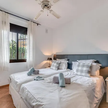 Beachside In Carib Playa 别墅 *
