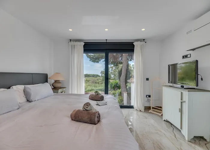 Villa Beachside In Carib Playa Marbella